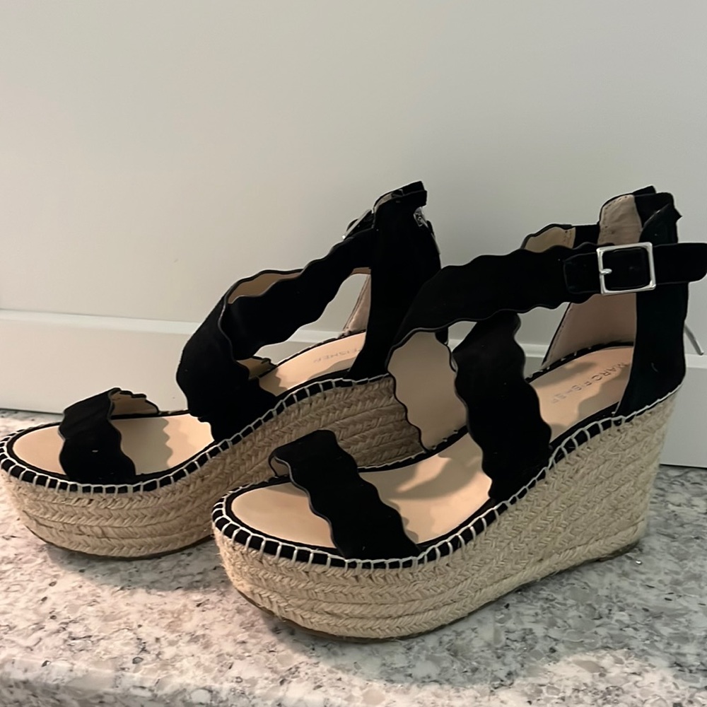 Marc Fisher wedges. Excellent Condition!